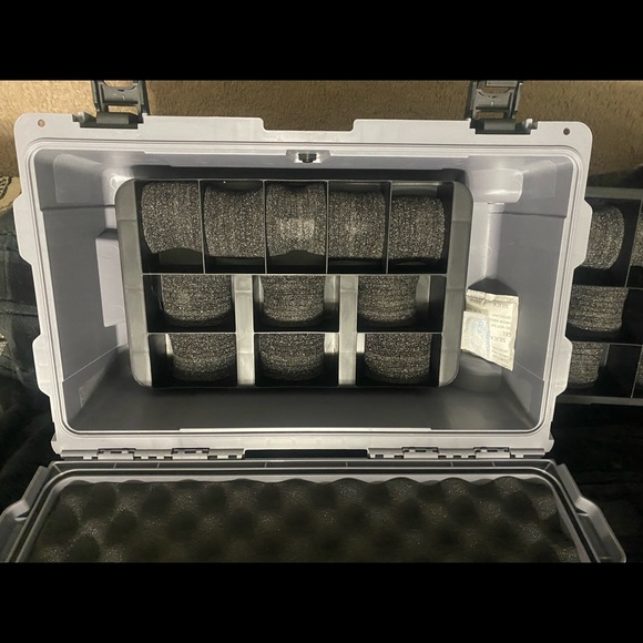 Invicta 25 slot dive case - Picture 3 of 6